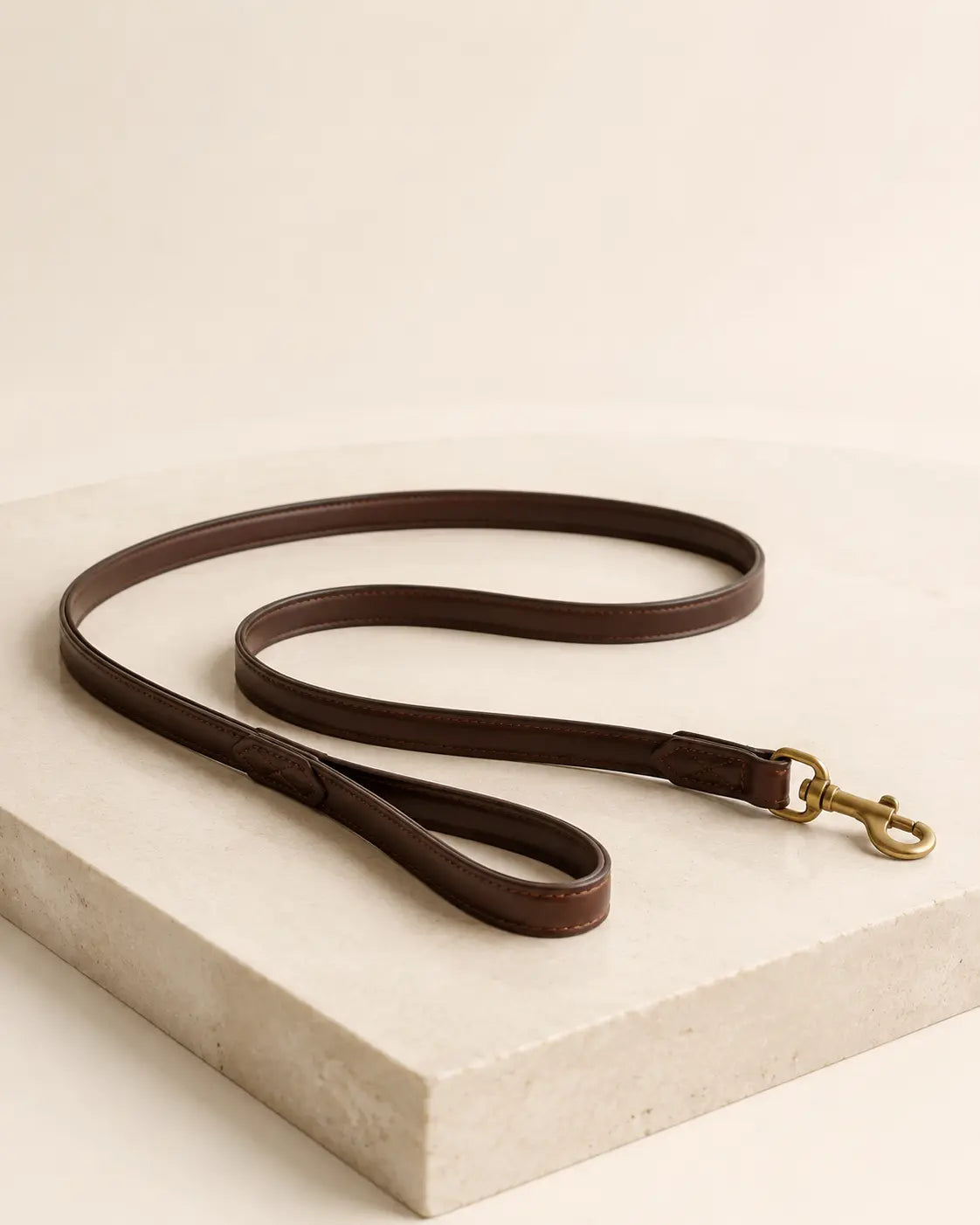 The Richmond Lead in Havana full-grain leather with a brass clip
